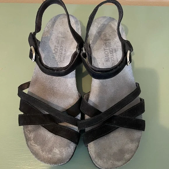 Naot Black Brittanty Sandals Womens Size 38 US 7.5 Cork Comfort Strappy Shoes - Picture 3 of 7